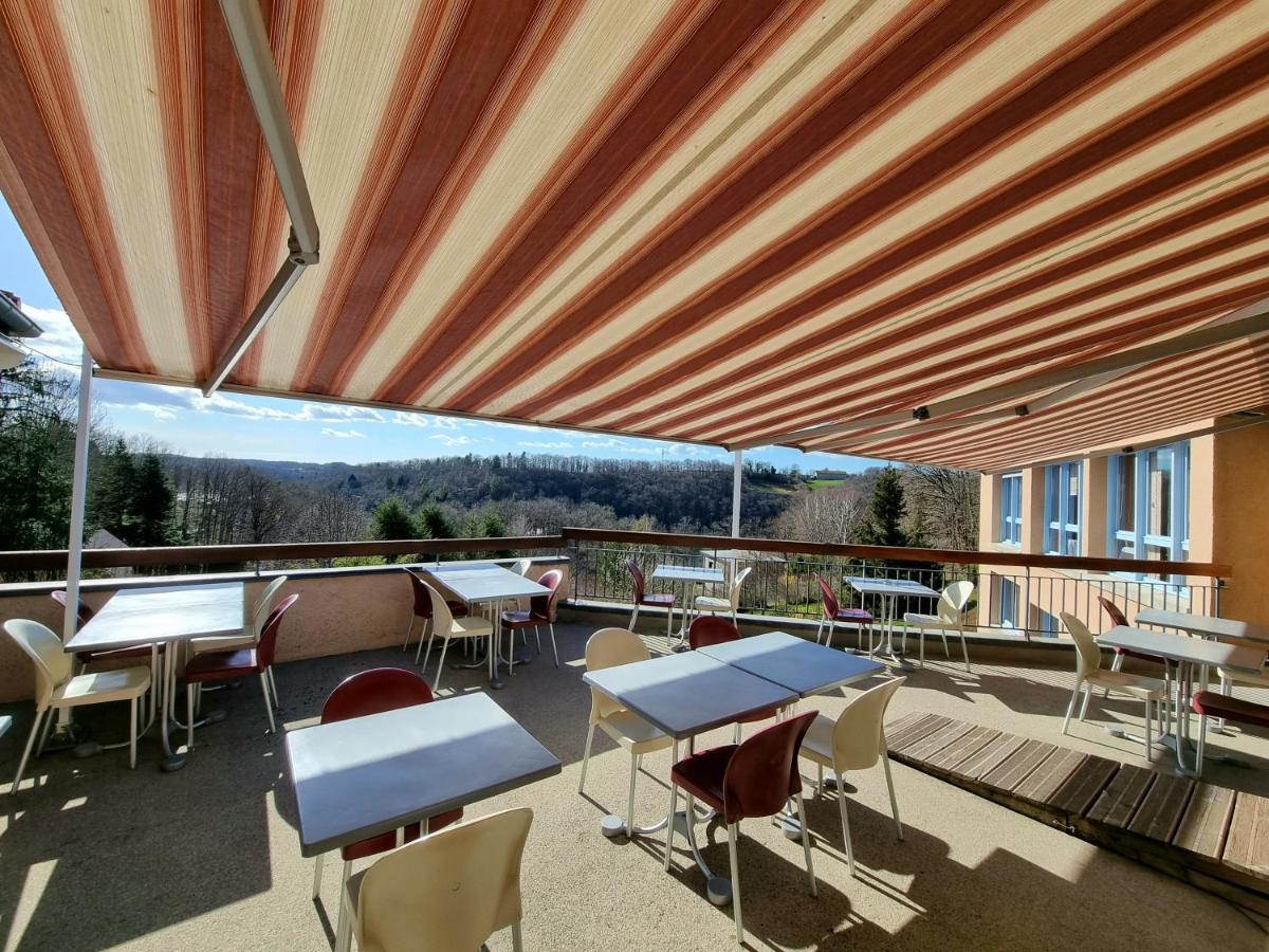 Hotel Du Lac Lacapelle-Viescamp エクステリア 写真
