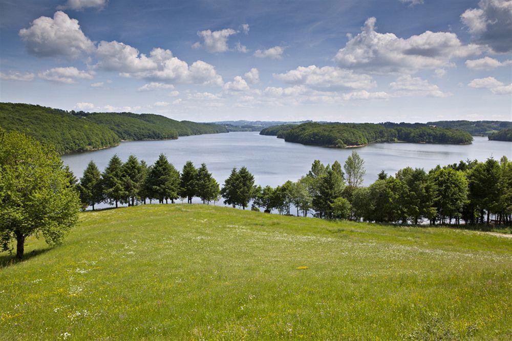 Hotel Du Lac Lacapelle-Viescamp エクステリア 写真